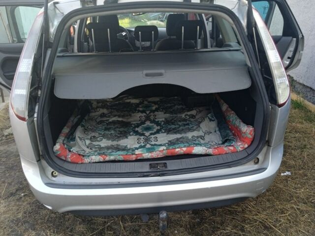 Серый Форд Фокус, объемом двигателя 1.6 л и пробегом 256 тыс. км за 4750 $, фото 8 на Automoto.ua