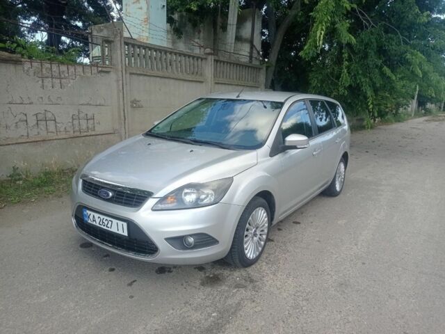 Серый Форд Фокус, объемом двигателя 1.6 л и пробегом 240 тыс. км за 5500 $, фото 1 на Automoto.ua