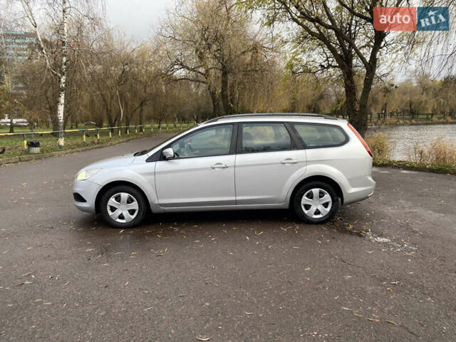 Серый Форд Фокус, объемом двигателя 1.56 л и пробегом 312 тыс. км за 5800 $, фото 7 на Automoto.ua