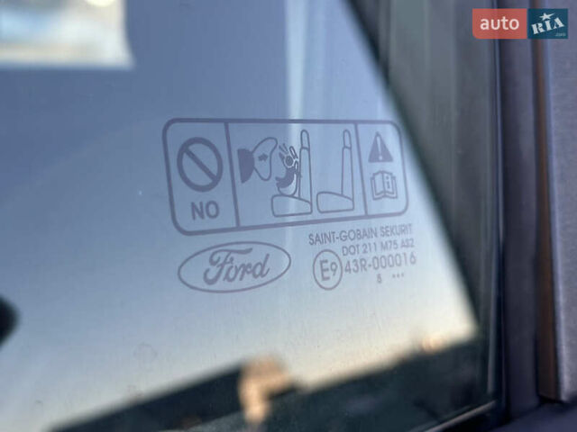 Серый Форд Фокус, объемом двигателя 1.6 л и пробегом 210 тыс. км за 5200 $, фото 35 на Automoto.ua