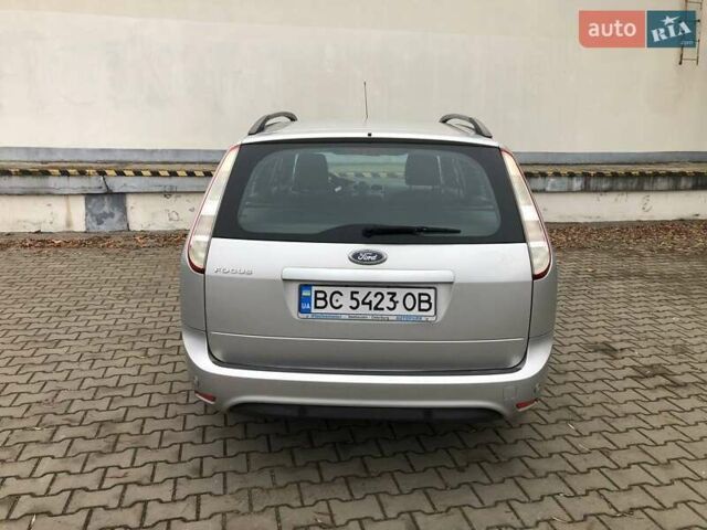 Сірий Форд Фокус, об'ємом двигуна 1.6 л та пробігом 215 тис. км за 5000 $, фото 8 на Automoto.ua