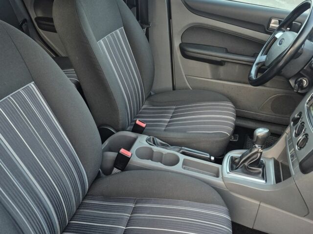 Сірий Форд Фокус, об'ємом двигуна 0 л та пробігом 227 тис. км за 5500 $, фото 14 на Automoto.ua