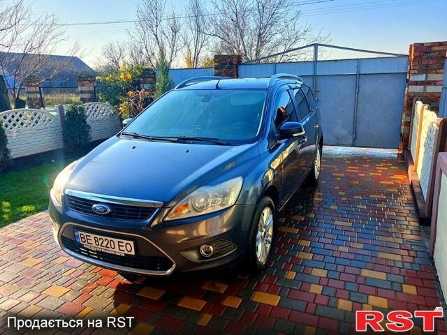 Серый Форд Фокус, объемом двигателя 1.6 л и пробегом 400 тыс. км за 4999 $, фото 1 на Automoto.ua