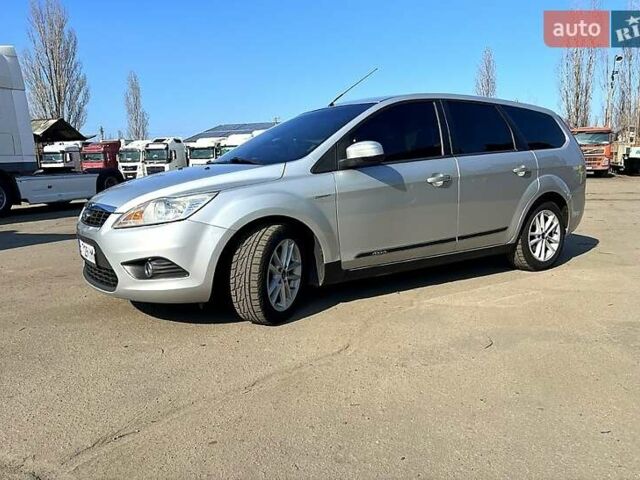 Сірий Форд Фокус, об'ємом двигуна 1.6 л та пробігом 265 тис. км за 5500 $, фото 3 на Automoto.ua