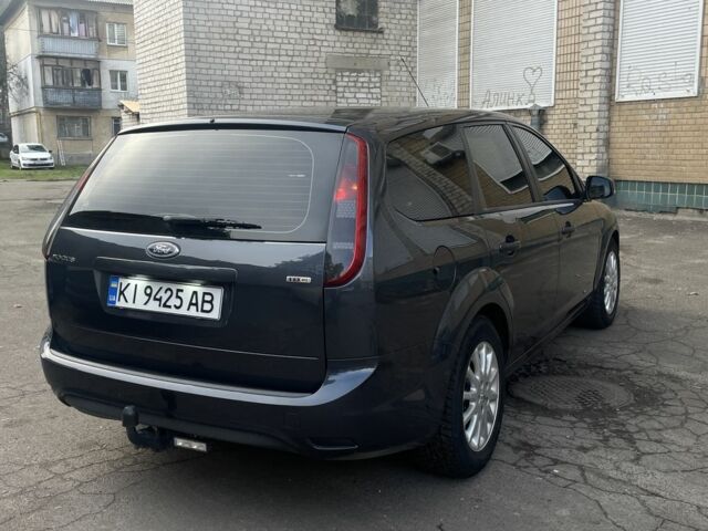 Серый Форд Фокус, объемом двигателя 1.8 л и пробегом 277 тыс. км за 5300 $, фото 3 на Automoto.ua