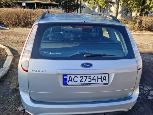 Серый Форд Фокус, объемом двигателя 1.6 л и пробегом 290 тыс. км за 5200 $, фото 4 на Automoto.ua