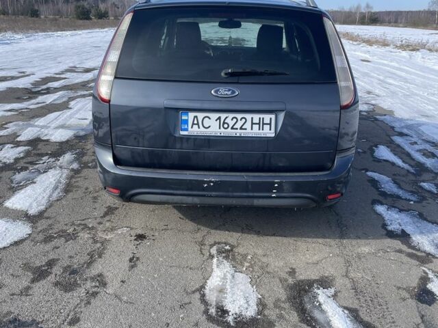 Серый Форд Фокус, объемом двигателя 1.6 л и пробегом 278 тыс. км за 4200 $, фото 2 на Automoto.ua