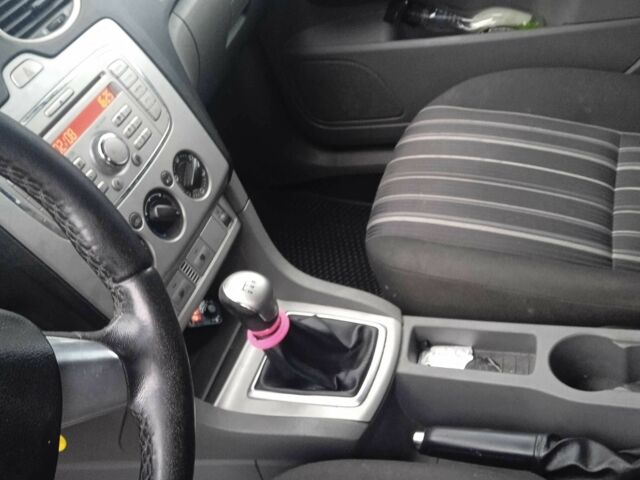 Серый Форд Фокус, объемом двигателя 1.6 л и пробегом 2 тыс. км за 5300 $, фото 4 на Automoto.ua