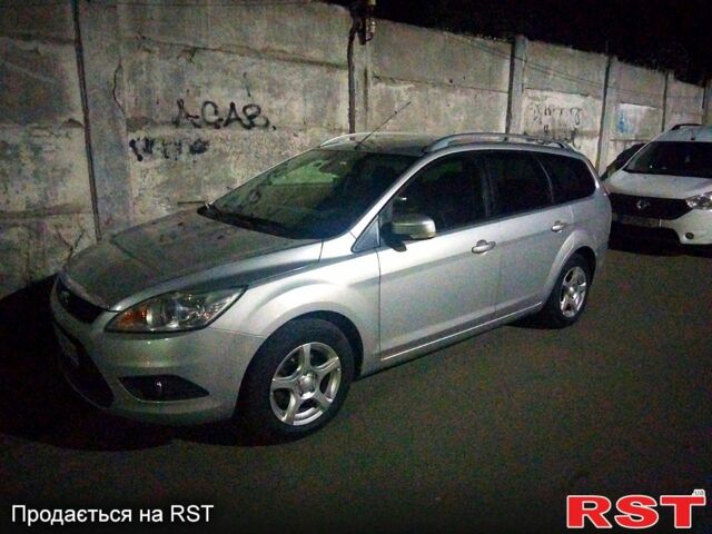 Форд Фокус 2008 в Киеве на Automoto.ua Серый Форд Фокус, объемом двигателя 1.6 л и пробегом 223 тыс. км за 5800 $, фото 1 на Automoto.ua