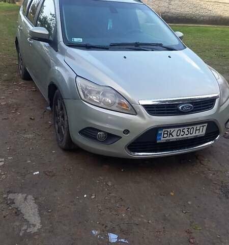 Форд Фокус 2008 в Луцке на Automoto.ua Серый Форд Фокус, объемом двигателя 1.75 л и пробегом 288 тыс. км за 4500 $, фото 4 на Automoto.ua