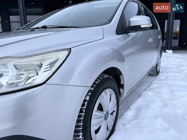 Серый Форд Фокус, объемом двигателя 1.6 л и пробегом 193 тыс. км за 4950 $, фото 10 на Automoto.ua