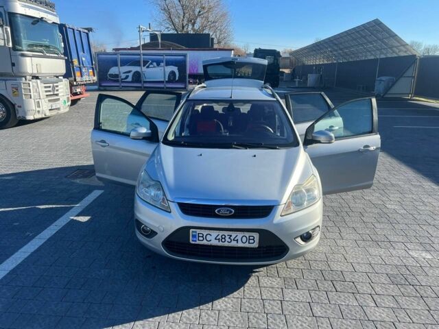 Сірий Форд Фокус, об'ємом двигуна 1.8 л та пробігом 287 тис. км за 3900 $, фото 8 на Automoto.ua