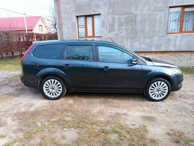 Серый Форд Фокус, объемом двигателя 1.6 л и пробегом 210 тыс. км за 5599 $, фото 6 на Automoto.ua