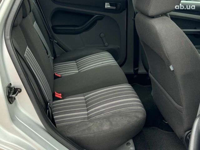 Форд Фокус 2008 в Виннице на Automoto.ua Серый Форд Фокус, объемом двигателя 1.6 л и пробегом 251 тыс. км за 4890 $, фото 22 на Automoto.ua