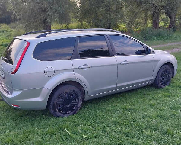 Сірий Форд Фокус, об'ємом двигуна 1.6 л та пробігом 295 тис. км за 5300 $, фото 1 на Automoto.ua