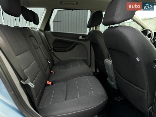 Сірий Форд Фокус, об'ємом двигуна 1.6 л та пробігом 231 тис. км за 5900 $, фото 35 на Automoto.ua