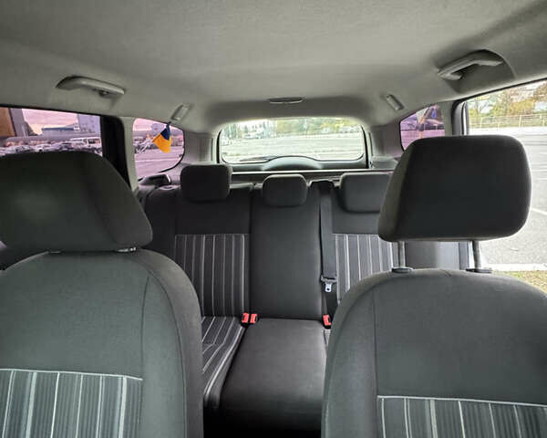 Форд Фокус 2008 в Киеве на Automoto.ua Серый Форд Фокус, объемом двигателя 1.6 л и пробегом 312 тыс. км за 4750 $, фото 23 на Automoto.ua