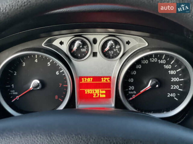 Серый Форд Фокус, объемом двигателя 1.6 л и пробегом 193 тыс. км за 5150 $, фото 24 на Automoto.ua