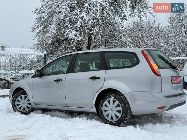 Серый Форд Фокус, объемом двигателя 1.6 л и пробегом 225 тыс. км за 4399 $, фото 27 на Automoto.ua