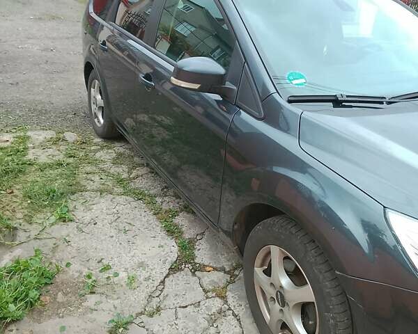 Серый Форд Фокус, объемом двигателя 1.6 л и пробегом 237 тыс. км за 4900 $, фото 4 на Automoto.ua