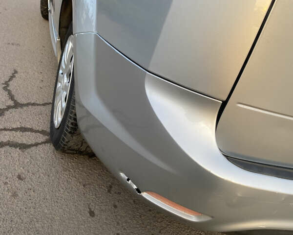 Серый Форд Фокус, объемом двигателя 1.56 л и пробегом 350 тыс. км за 4800 $, фото 5 на Automoto.ua