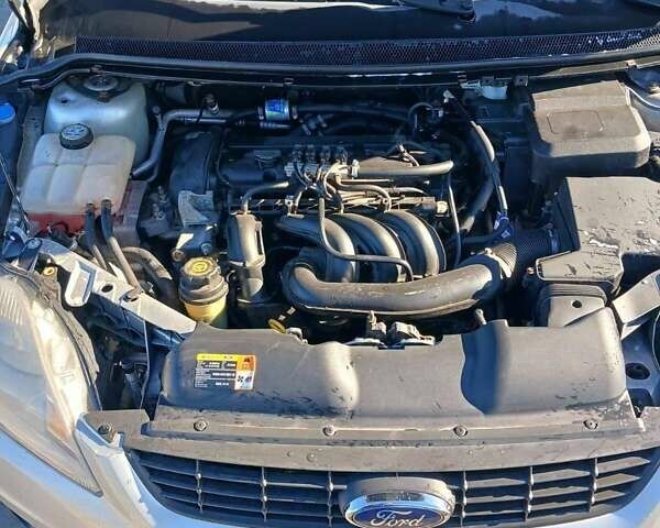 Сірий Форд Фокус, об'ємом двигуна 1.6 л та пробігом 318 тис. км за 5200 $, фото 9 на Automoto.ua