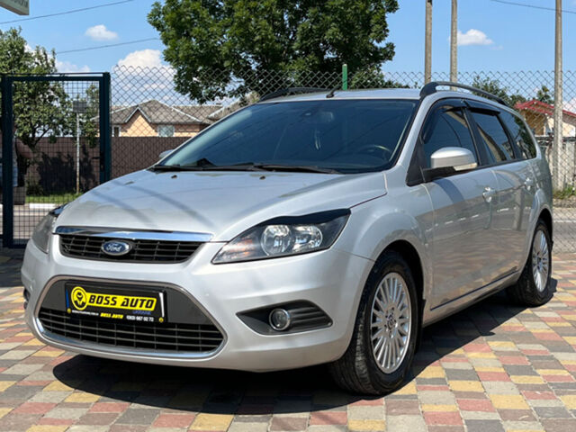 Сірий Форд Фокус, об'ємом двигуна 1.6 л та пробігом 212 тис. км за 6400 $, фото 2 на Automoto.ua