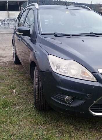 Серый Форд Фокус, объемом двигателя 1.56 л и пробегом 280 тыс. км за 4800 $, фото 3 на Automoto.ua