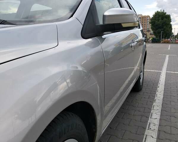 Сірий Форд Фокус, об'ємом двигуна 1.6 л та пробігом 206 тис. км за 5500 $, фото 43 на Automoto.ua