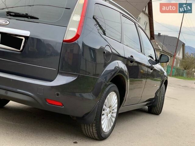 Серый Форд Фокус, объемом двигателя 1.6 л и пробегом 301 тыс. км за 4900 $, фото 14 на Automoto.ua