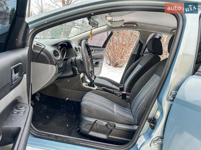 Сірий Форд Фокус, об'ємом двигуна 1.6 л та пробігом 189 тис. км за 5333 $, фото 8 на Automoto.ua