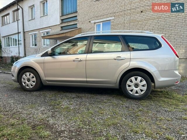 Сірий Форд Фокус, об'ємом двигуна 1.6 л та пробігом 238 тис. км за 5200 $, фото 1 на Automoto.ua