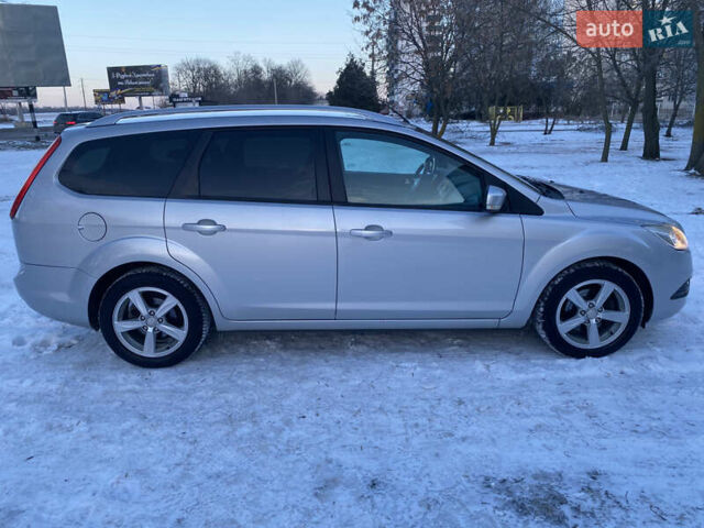 Сірий Форд Фокус, об'ємом двигуна 1.6 л та пробігом 199 тис. км за 5900 $, фото 11 на Automoto.ua