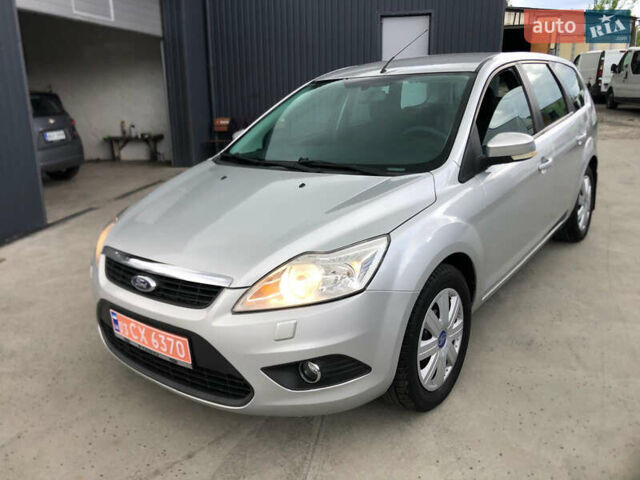 Форд Фокус 2008 у Рівному на Automoto.ua Сірий Форд Фокус, об'ємом двигуна 1.6 л та пробігом 223 тис. км за 5600 $, фото 1 на Automoto.ua