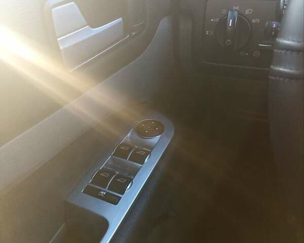 Серый Форд Фокус, объемом двигателя 1.6 л и пробегом 263 тыс. км за 5500 $, фото 1 на Automoto.ua