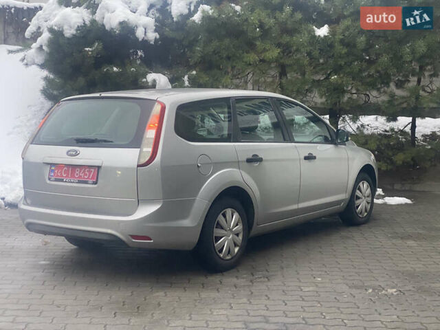 Серый Форд Фокус, объемом двигателя 1.6 л и пробегом 228 тыс. км за 4650 $, фото 10 на Automoto.ua