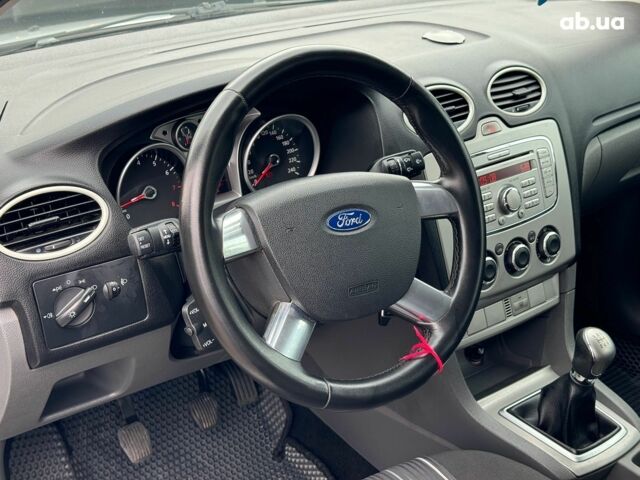 Форд Фокус 2008 в Виннице на Automoto.ua Серый Форд Фокус, объемом двигателя 1.6 л и пробегом 251 тыс. км за 4890 $, фото 18 на Automoto.ua