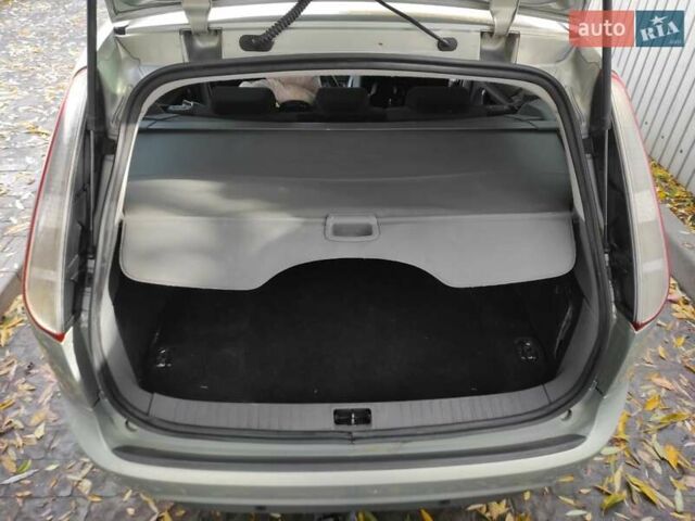 Форд Фокус 2008 в Львове на Automoto.ua Серый Форд Фокус, объемом двигателя 1.8 л и пробегом 268 тыс. км за 5700 $, фото 17 на Automoto.ua