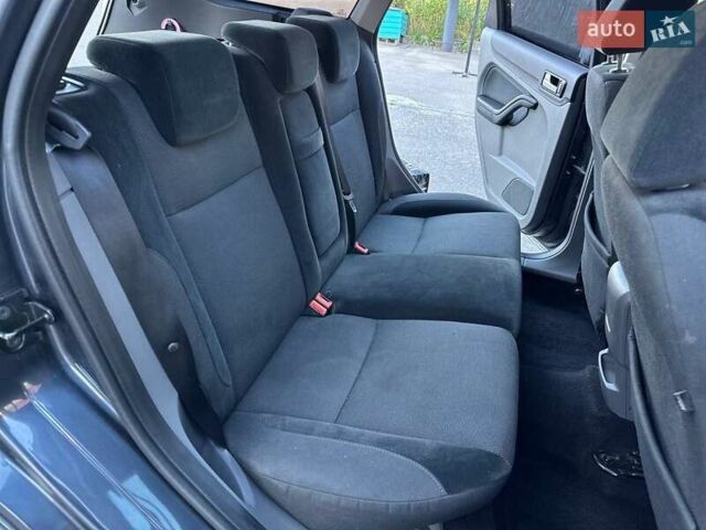 Серый Форд Фокус, объемом двигателя 2 л и пробегом 243 тыс. км за 5700 $, фото 5 на Automoto.ua