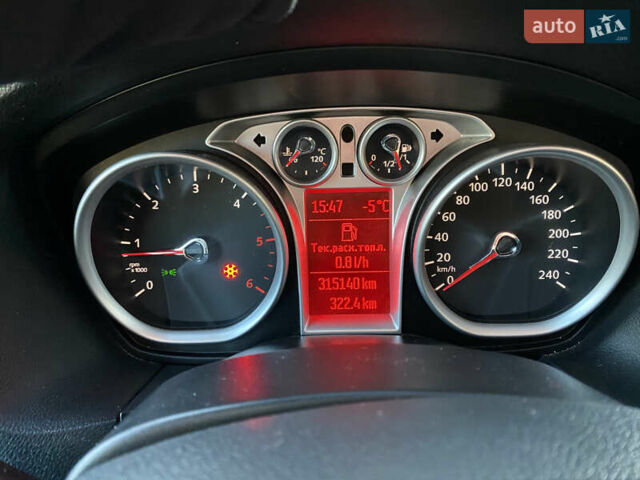 Серый Форд Фокус, объемом двигателя 1.56 л и пробегом 315 тыс. км за 5300 $, фото 18 на Automoto.ua