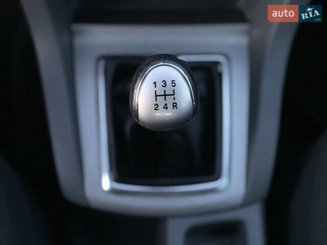 Серый Форд Фокус, объемом двигателя 1.6 л и пробегом 193 тыс. км за 5150 $, фото 26 на Automoto.ua