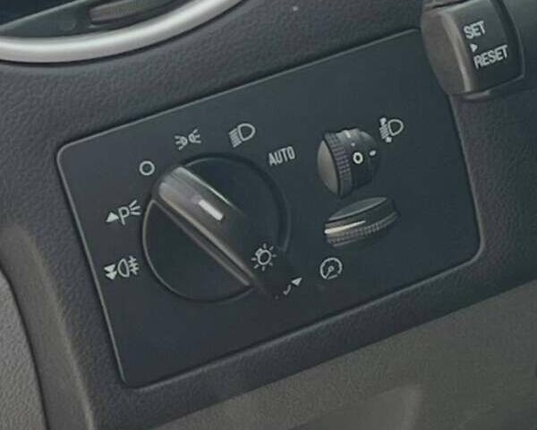 Сірий Форд Фокус, об'ємом двигуна 1.6 л та пробігом 228 тис. км за 5999 $, фото 13 на Automoto.ua