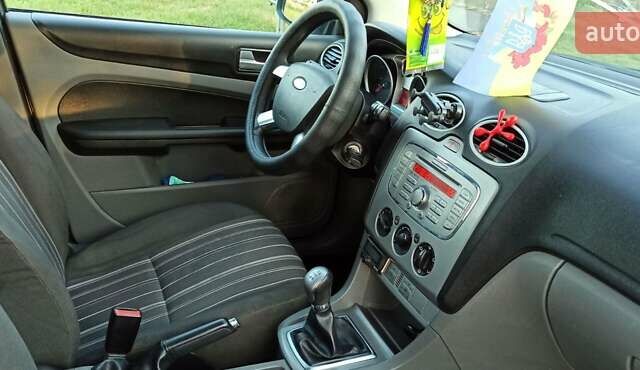 Форд Фокус 2008 у Стрые на Automoto.ua Сірий Форд Фокус, об'ємом двигуна 1.6 л та пробігом 310 тис. км за 4697 $, фото 11 на Automoto.ua