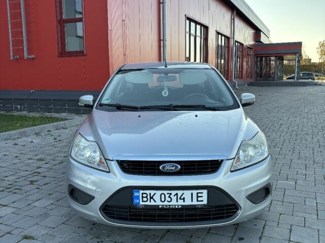 Форд Фокус 2008 в Здолбунове на Automoto.ua Серый Форд Фокус, объемом двигателя 1.6 л и пробегом 300 тыс. км за 4300 $, фото 1 на Automoto.ua