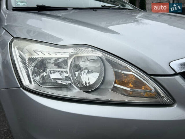 Сірий Форд Фокус, об'ємом двигуна 1.6 л та пробігом 165 тис. км за 6499 $, фото 47 на Automoto.ua