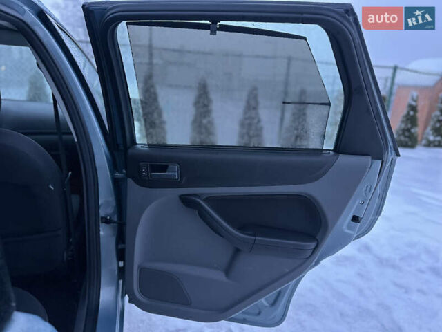 Сірий Форд Фокус, об'ємом двигуна 1.6 л та пробігом 231 тис. км за 5900 $, фото 34 на Automoto.ua