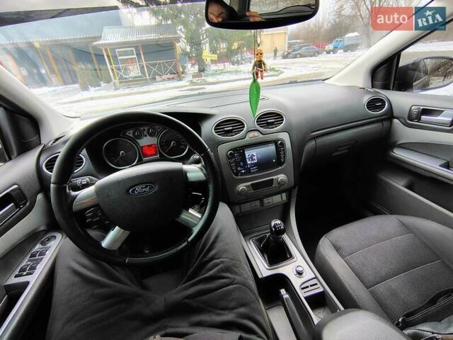 Сірий Форд Фокус, об'ємом двигуна 1.6 л та пробігом 251 тис. км за 6700 $, фото 31 на Automoto.ua