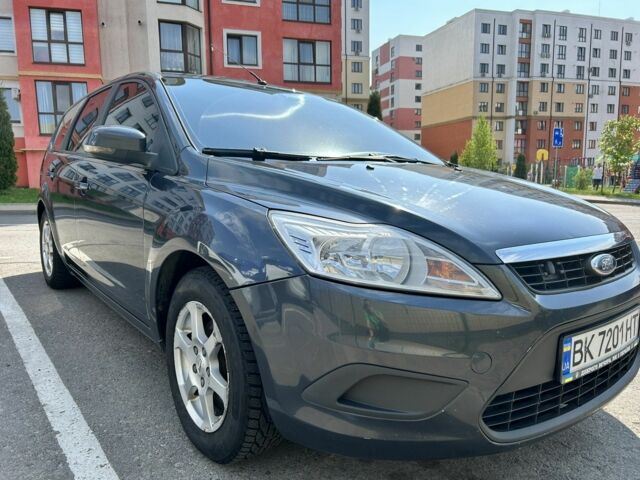 Сірий Форд Фокус, об'ємом двигуна 1.8 л та пробігом 304 тис. км за 4800 $, фото 7 на Automoto.ua