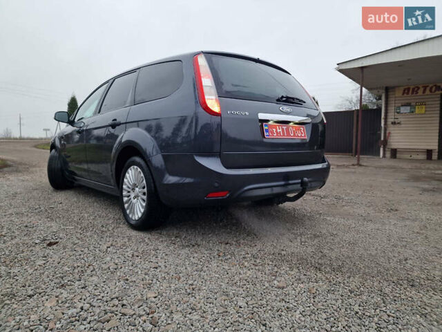 Серый Форд Фокус, объемом двигателя 1.6 л и пробегом 290 тыс. км за 6600 $, фото 9 на Automoto.ua