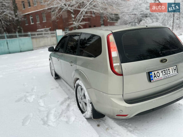 Серый Форд Фокус, объемом двигателя 1.6 л и пробегом 282 тыс. км за 4450 $, фото 5 на Automoto.ua